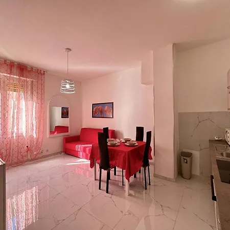 公寓 Wh - Dolce - Bilocale - 5 Minuti Dal Centro - Parcheggio Gratuito - Wifi *