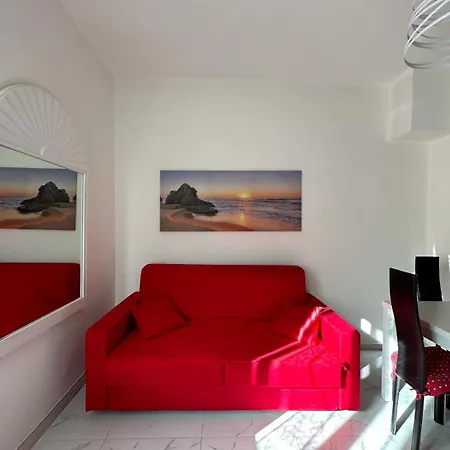 Wh - Dolce - Bilocale - 5 Minuti Dal Centro - Parcheggio Gratuito - Wifi 公寓 圣雷默