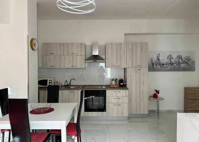 Apartamento Wh - Dolce - Bilocale - 5 Minuti Dal Centro - Parcheggio Gratuito - Wifi *